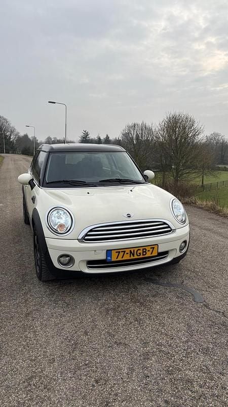 Occasion 2010 Mini Cooper Clubman Stationwagen | € 4.500 (Goede deal) - Afbeelding 1/4