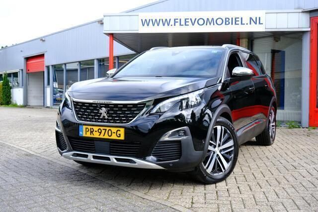 Zwart Gebruikt 2017 Peugeot 5008 GT MPV | € 23.750 - Afbeelding 1/4