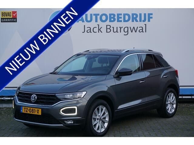 Grijs Gebruikt 2018 VW T-Roc Style SUV | € 23.950 (Goede deal) - Afbeelding 1/4
