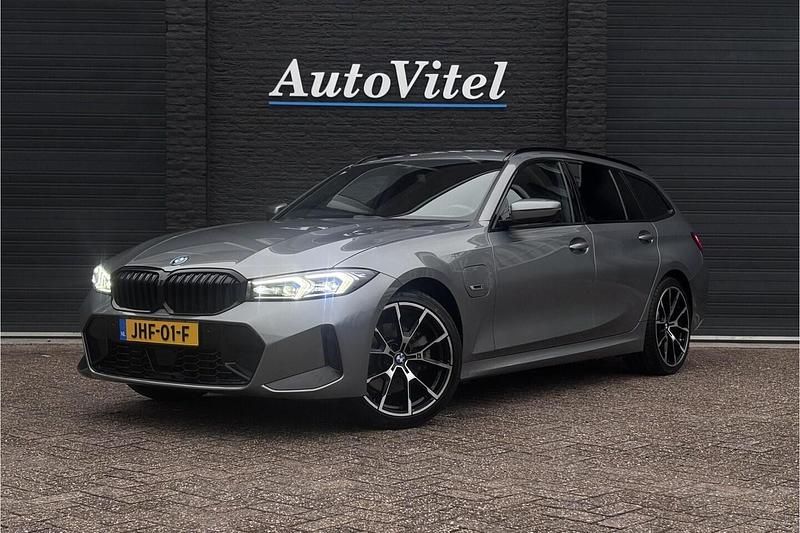 Occasion BMW 330e M Sport 294 PK (216 kW) 2022 Grijs Stationwagen
