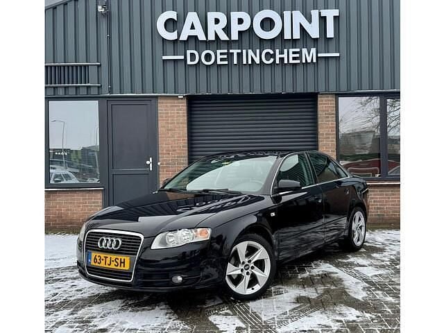 Zwart Occasion 2006 Audi A4 Business Sedan | € 2.250 (Eerlijke prijs) - Afbeelding 1/4