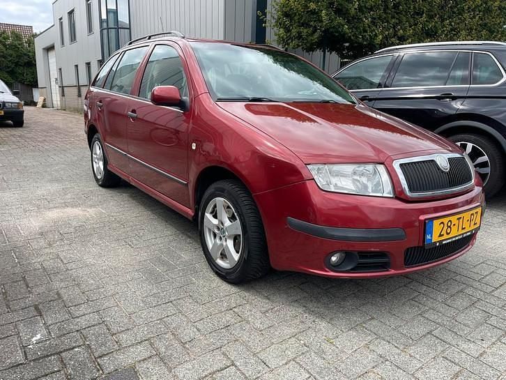 Gebruikt 2006 Skoda Fabia Elegance | € 2.295 - Afbeelding 1/4