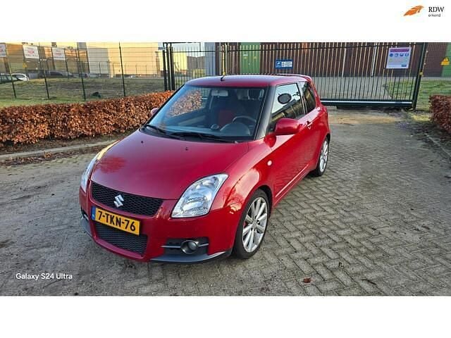 Rood Occasion 2009 Suzuki Swift Sport Hatchback | € 2.750 (Goede deal) - Afbeelding 1/4