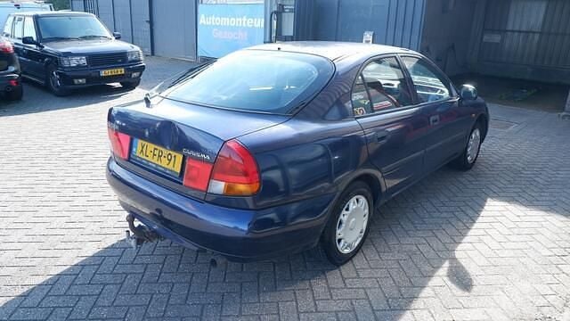 Occasion Mitsubishi Carisma 99 PK (72 kW) 1999 Blauw Hatchback