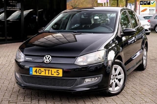 Zwart Gebruikt 2012 VW Polo Comfortline Hatchback | € 4.950 (Goede deal) - Afbeelding 1/4