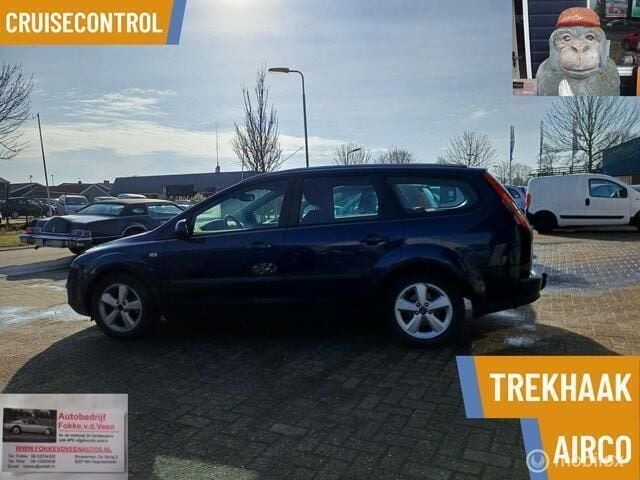 Zwart Gebruikt 2004 Ford Focus Ambiente Hatchback | € 1.499 (Eerlijke prijs) - Afbeelding 1/1
