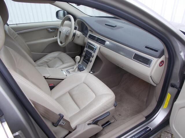 Occasion Volvo V70 Summum 146 PK (107 kW) 2008 Grijs Stationwagen