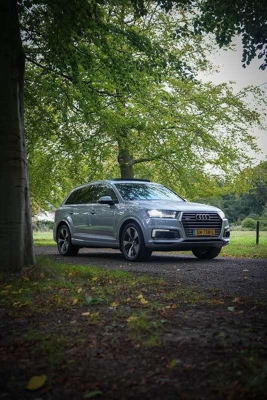 Zilver Gebruikt 2017 Audi Q7 SUV | € 31.500 (Iets duurder) - Afbeelding 1/4