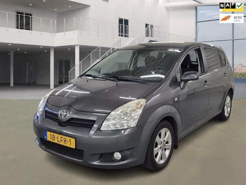 Grijs Occasion 2010 Toyota Verso Luna MPV | € 5.750 (Eerlijke prijs) - Afbeelding 1/4
