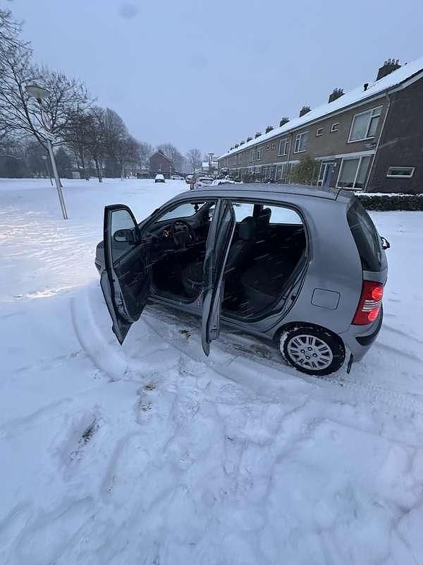 Occasion Hyundai Atos 63 PK (46 kW) 2006 Grijs Hatchback