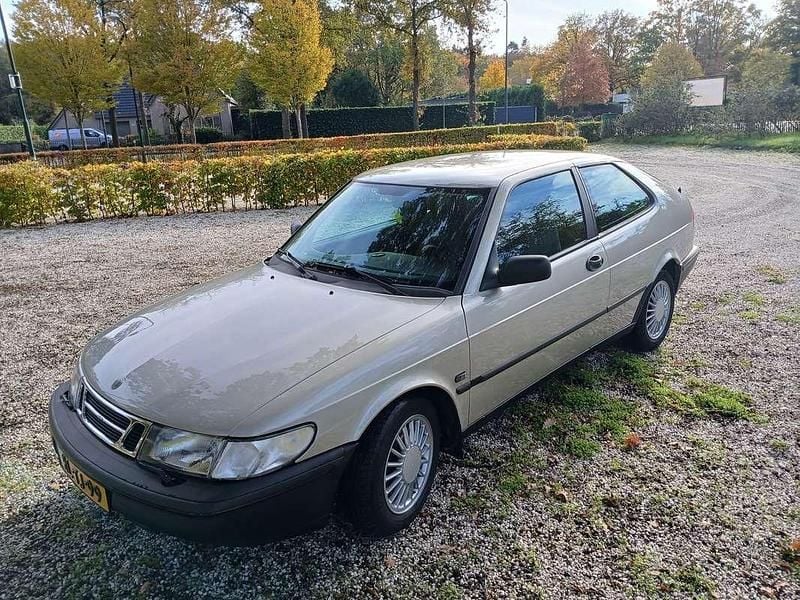 Occasion Saab 900 131 PK (96 kW) 1997 Zilver Hatchback