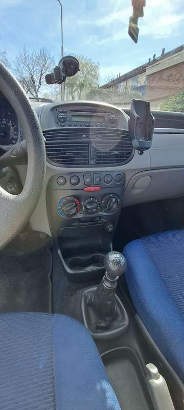 Gebruikt 2003 Fiat Punto Dynamic Hatchback | € 1.100 (Eerlijke prijs) - Afbeelding 1/4