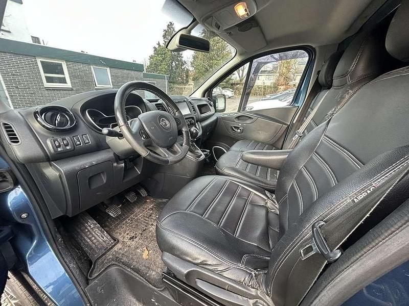 Occasion Opel Vivaro Sport 140 PK (102 kW) 2016 Blauw MPV