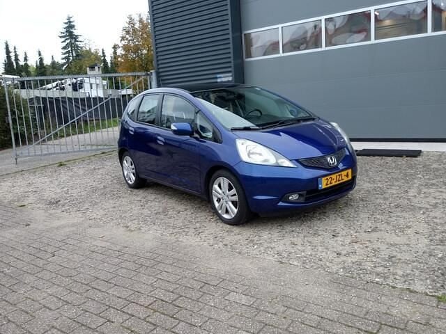 Blauw Gebruikt 2009 Honda Jazz Exclusive Hatchback | € 5.450 (Eerlijke prijs) - Afbeelding 1/4