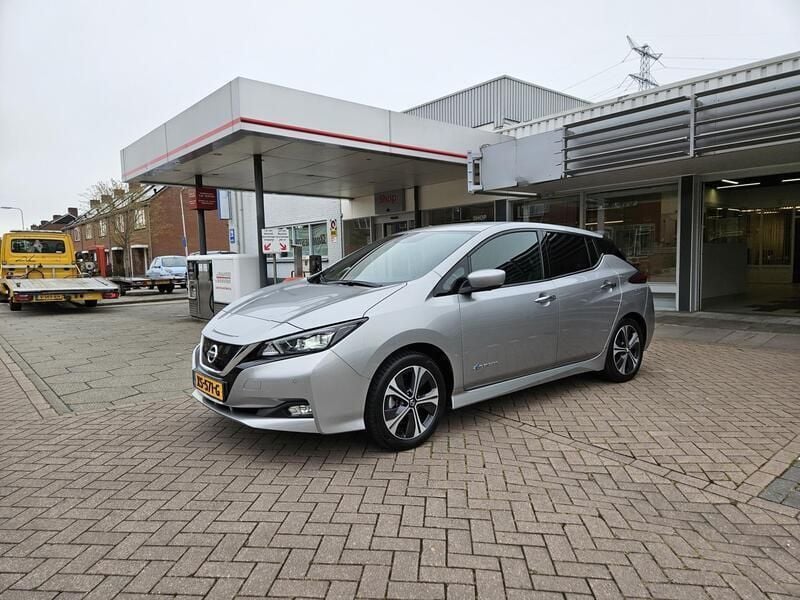 Grijs Gebruikt 2019 Nissan Leaf Tekna Hatchback | € 12.950 (Eerlijke prijs) - Afbeelding 1/4