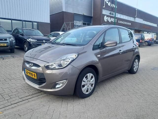 Bruin Gebruikt 2012 Hyundai ix20 MPV | € 5.450 (Eerlijke prijs) - Afbeelding 1/4