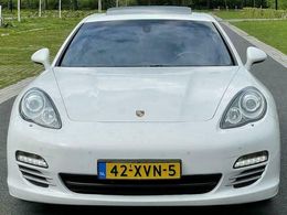 Porsche Panamera 4S