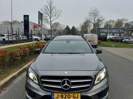 Mercedes GLA220