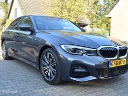 BMW 330e