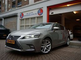 Lexus CT200h