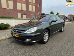 Peugeot 607