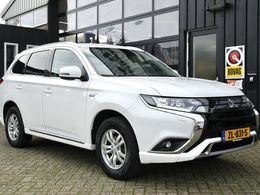 Mitsubishi Outlander P-HEV