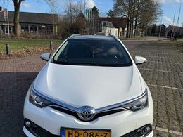 Toyota Auris Hybrid