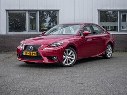 Lexus IS300h