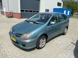 Nissan Almera Tino