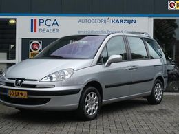 Peugeot 807