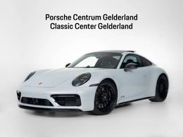 Porsche 911 Carrera 4 GTS