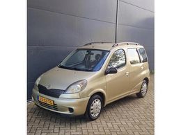 Toyota Yaris Verso