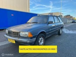 Peugeot 305