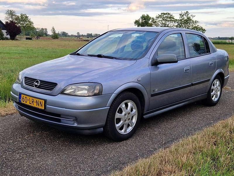 Blauw Gebruikt 2003 Opel Astra Njoy Sedan | € 1.250 (Eerlijke prijs) - Afbeelding 1/4