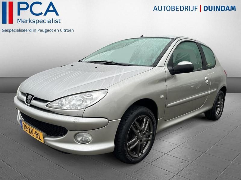 Occasion Peugeot 206 Forever 75 PK (55 kW) 2007 Grijs Hatchback