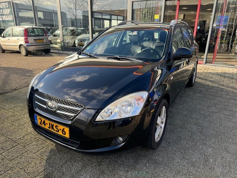 Zwart Gebruikt 2009 Kia Ceed 2 Stationwagen | € 2.450 (Iets duurder) - Afbeelding 1/3