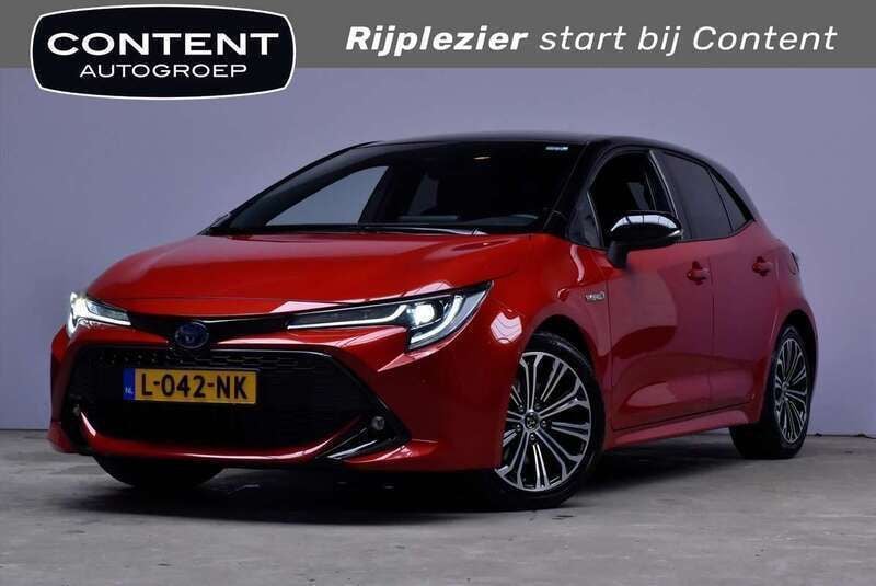 Rood Gebruikt 2019 Toyota Corolla Sport Hatchback | € 21.440 (Super prijs) - Afbeelding 1/4