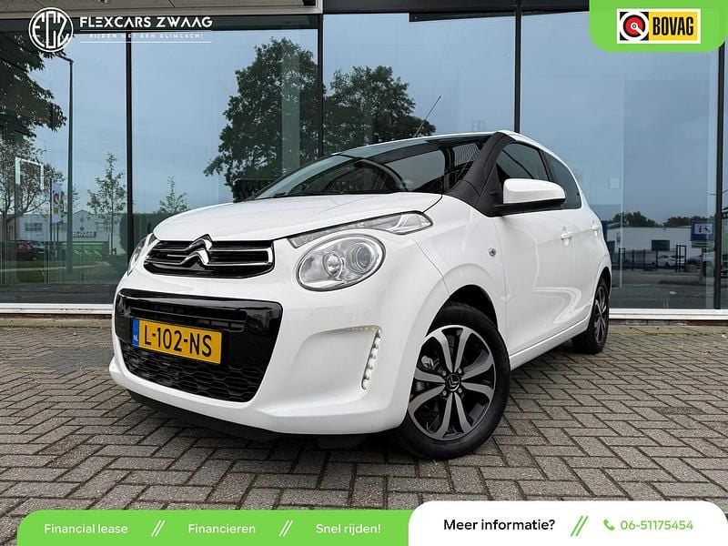 Wit Occasion 2021 Citroën C1 Shine Hatchback | € 10.440 (Eerlijke prijs) - Afbeelding 1/4