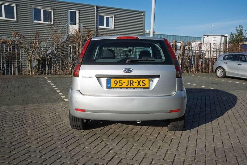 Occasion Ford Fiesta 80 PK (58 kW) 2002 Hatchback