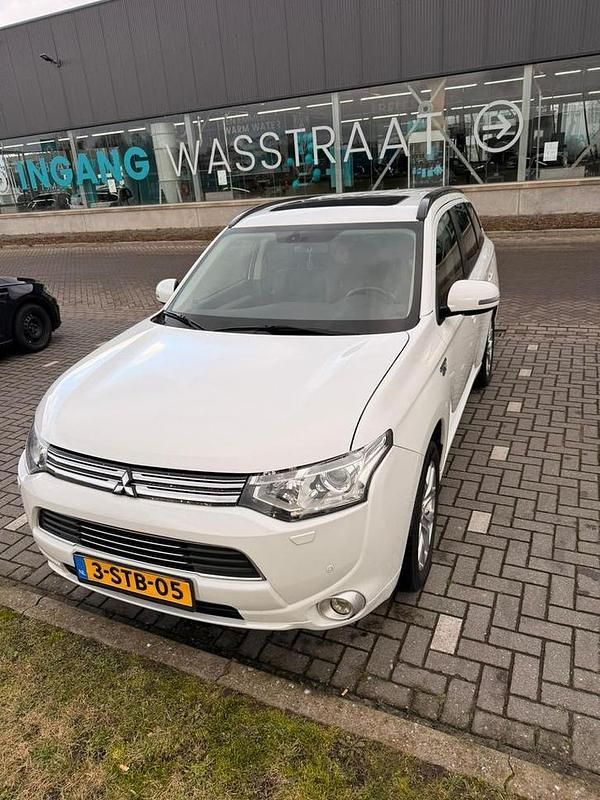 Occasion 2013 Mitsubishi Outlander Instyle SUV | € 6.500 (Iets duurder) - Afbeelding 1/4