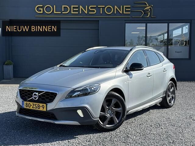 Grijs Gebruikt 2013 Volvo V40 CC Summum Stationwagen | € 9.949 (Eerlijke prijs) - Afbeelding 1/4