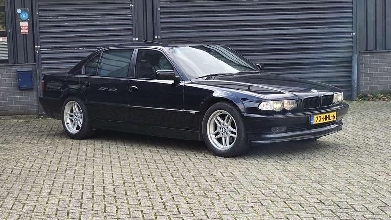 Zwart Gebruikt 1999 BMW 750L Sedan | € 15.950 - Afbeelding 1/4