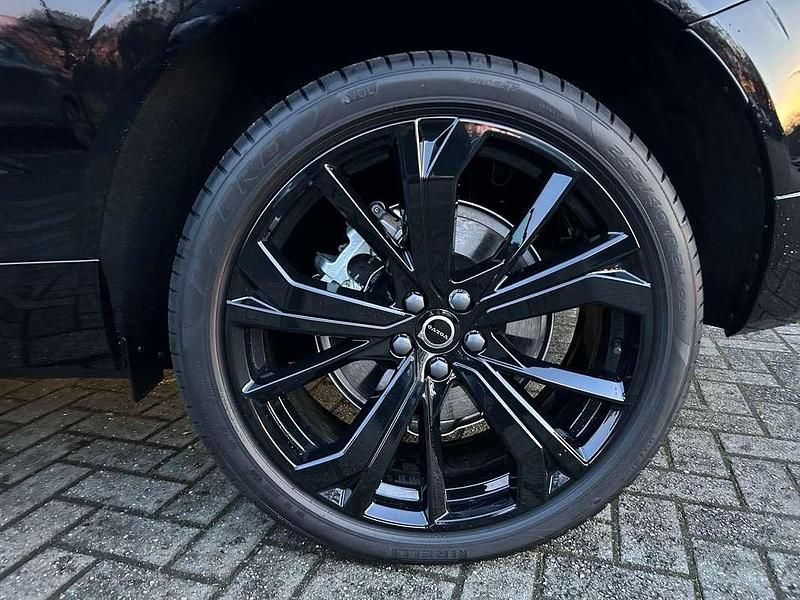 Nieuw Volvo XC60 Plus 398 PK (292 kW) 2025 Zwart SUV