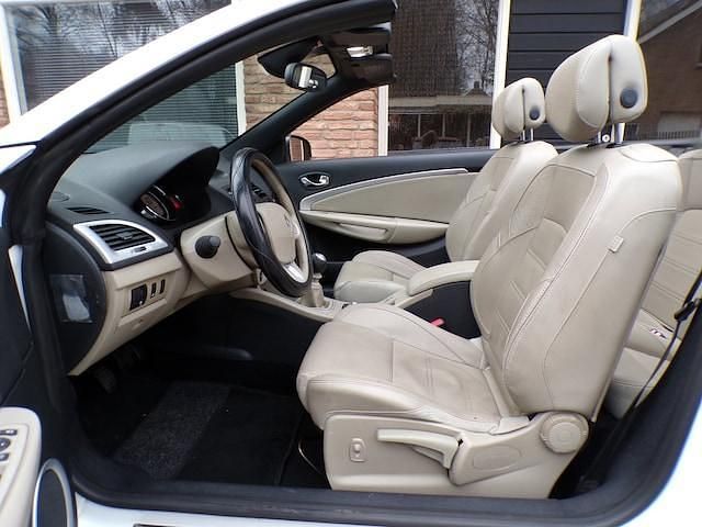 Occasion Renault Mégane Cabriolet Exception 2012 Wit (metallic) Cabriolet