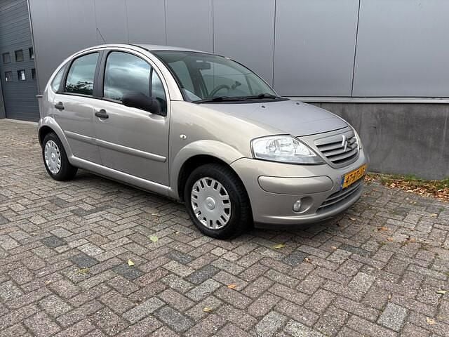 Beige Gebruikt 2005 Citroën C3 Attraction Hatchback | € 999 (Goede deal) - Afbeelding 1/4