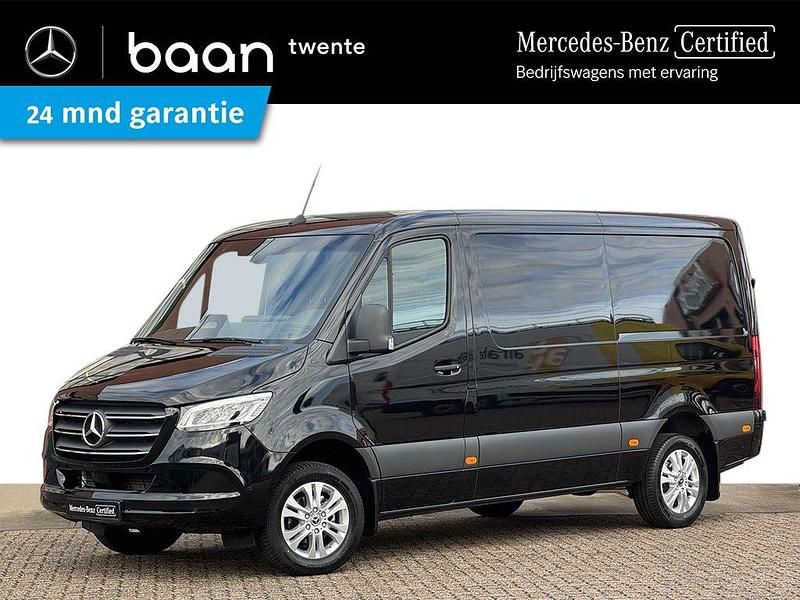 Zwart Gebruikt 2024 Mercedes Sprinter Van | € 49.950 - Afbeelding 1/4