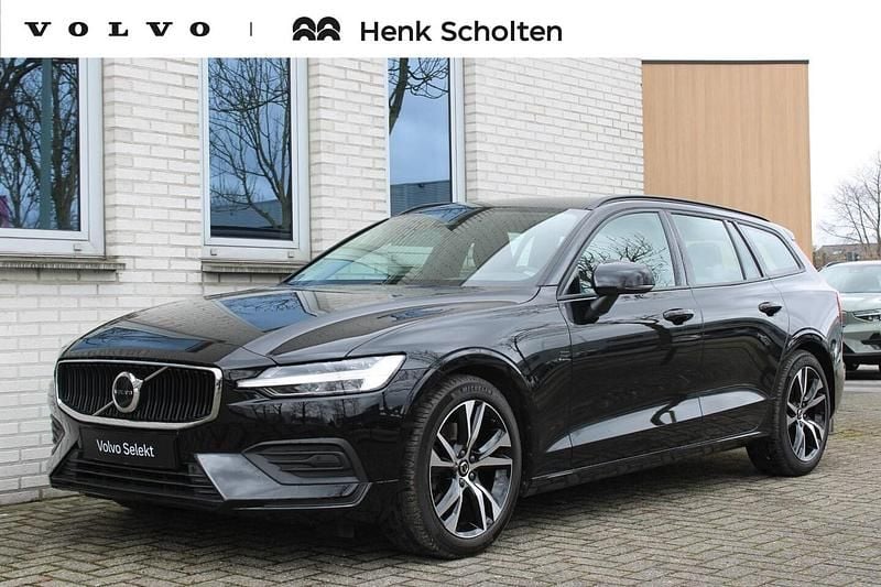Occasion Volvo V60 163 PK (119 kW) 2024 Zwart, metallic lak Stationwagen