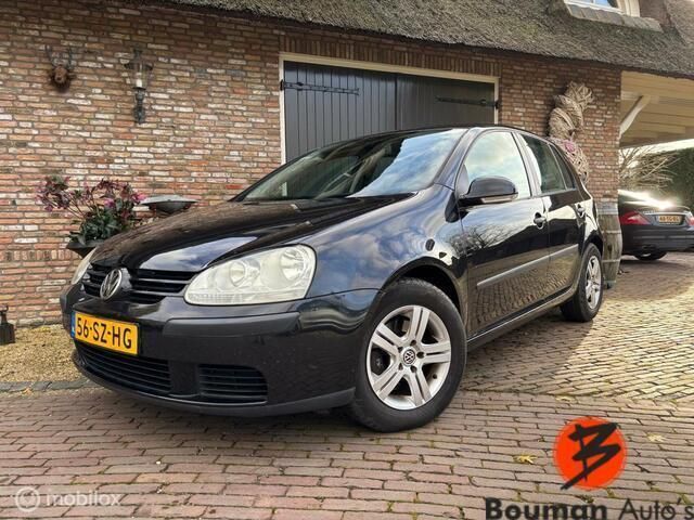 Zwart Gebruikt 2006 VW Golf V Hatchback | € 4.750 (Iets duurder) - Afbeelding 1/4