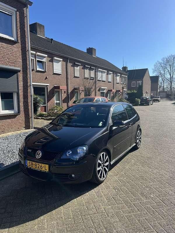Zwart Gebruikt 2006 VW Polo GTI Hatchback | € 4.000 (Goede deal) - Afbeelding 1/4