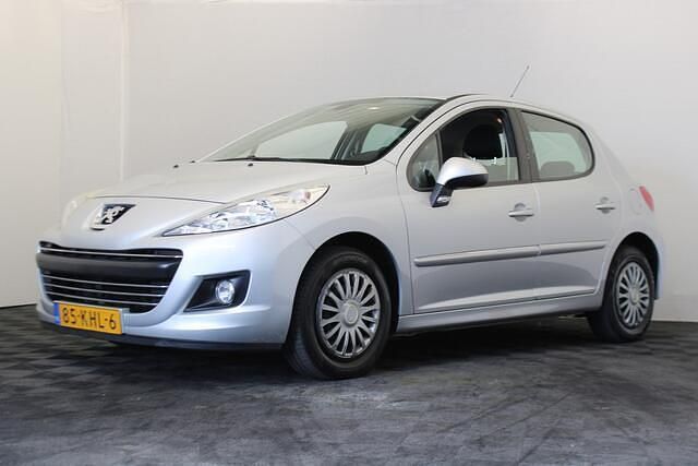 Grijs, metallic lak Gebruikt 2009 Peugeot 207 Hatchback | € 5.999 (Duur) - Afbeelding 1/4